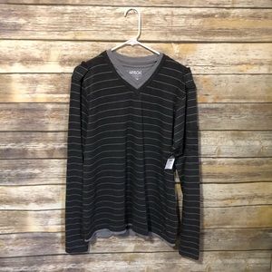 CARBON: Gray Stripe Long Sleeve Tee AC048